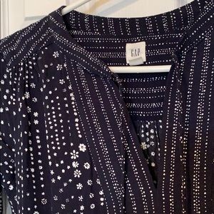 Long sleeved short dress